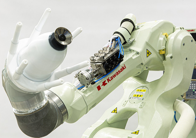 Foto ready2integrate: Dürr y Kawasaki Robotics presentan un sistema de pintura automatizado.